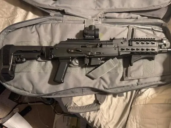 Draco nak 9mm with folding brace