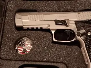 Sig Sauer P226 XFIVE STAS Custom Works $1,750 (865-599-4333)