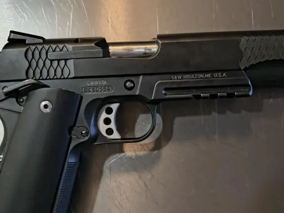 *REDUCED PRICE*    //  SMITH & WESSON TACTICAL 1911
