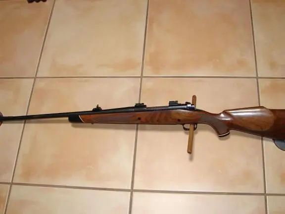 Winchester model 70 Deluxe 7mm Magnum