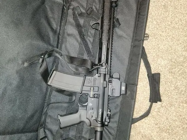 Daniel defense ddmv7 with extras