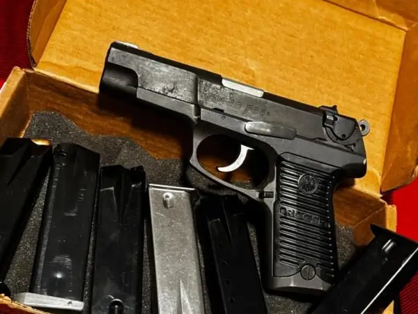 Ruger p85