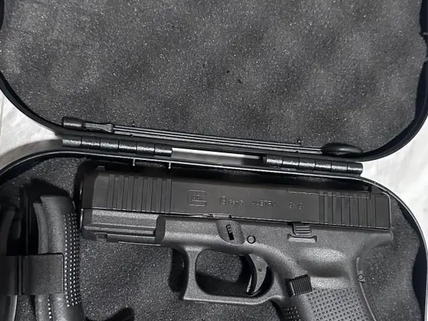 Brand new Gen 5 Glock 19 M.O.S.