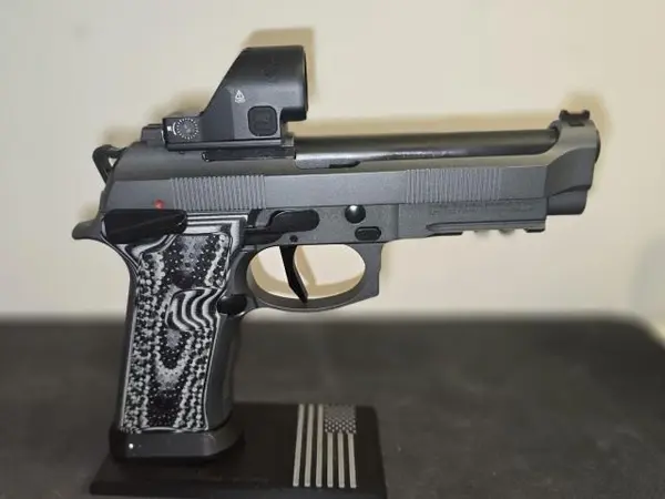 Beretta Squalo - Like New