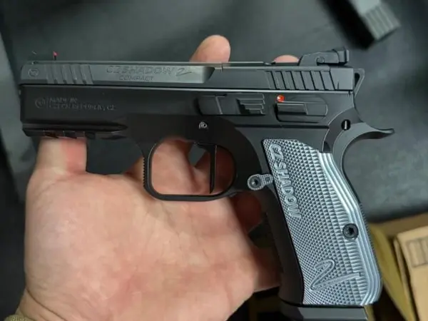 Cz shadow 2 compact