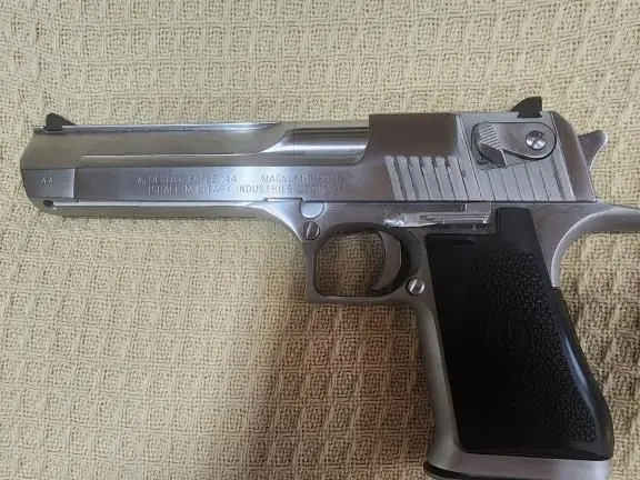 IMI Desert Eagle Mark VII .44 MAG