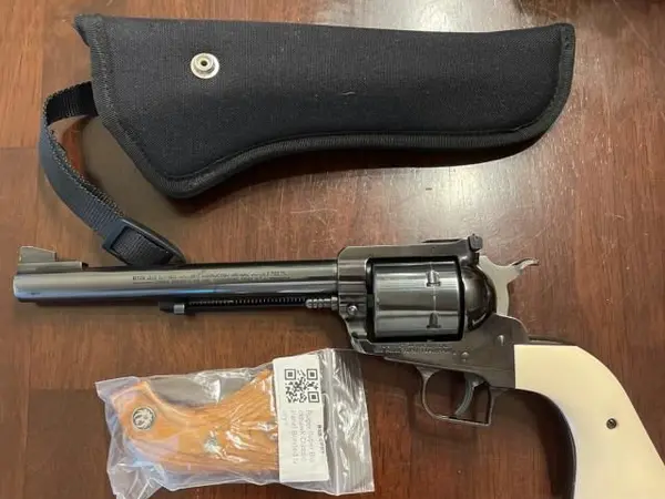 Ruger New Model Super Blackhawk 7.5” 44 mag
