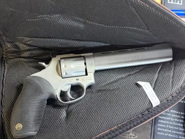 Taurus Tracker .22 6”barrel