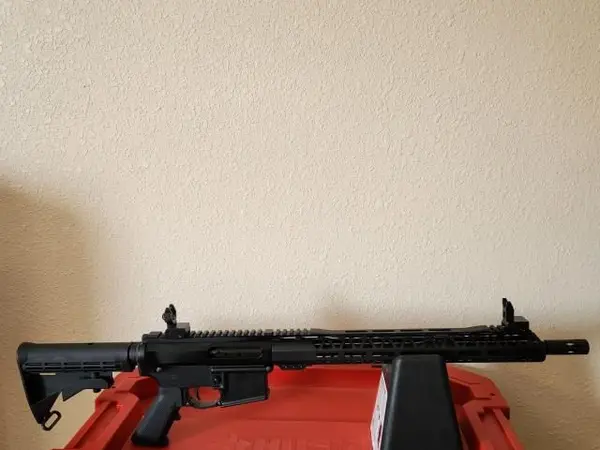 BCA Mid-Length Gas System, 16” 5,56x45 NATO Rifle. Left Side Charging / Right Side Eject.