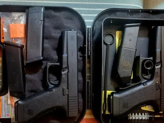 Glock 17 (Gen2) and Glock 22 (Gen2)