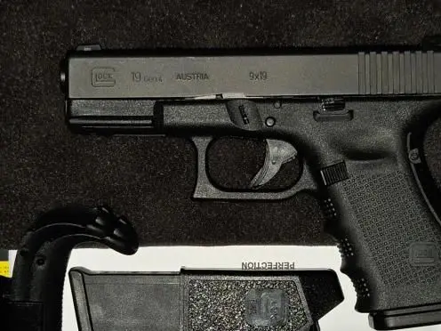 GLOCK G19 gen4 WITH NIGHT SIGHTS