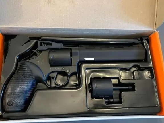 Taurus 992 Tracker Matte Black (Knoxville)