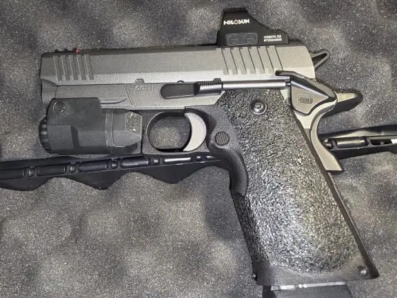 Custom Cosaint COS11 9MM 2 mags