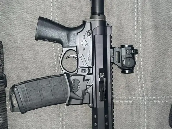 Foxtrot Mike / Sharps bro AR9