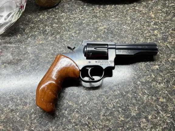 Dan Wesson 357