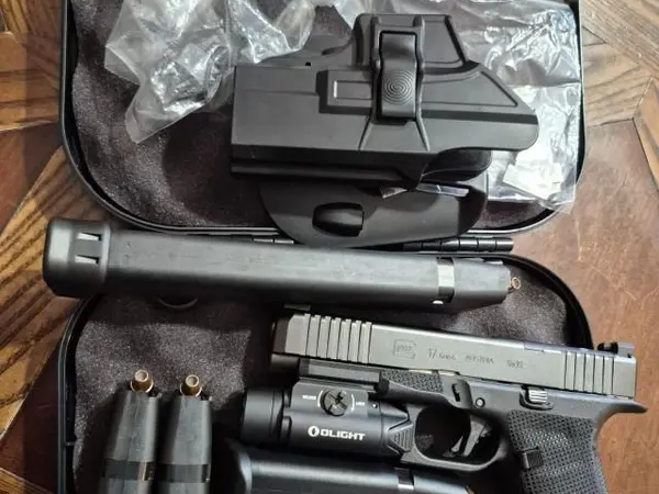 GLOCK 17 GEN 6 MOS BNIB UNFIRED COMES WITH EXTRAS