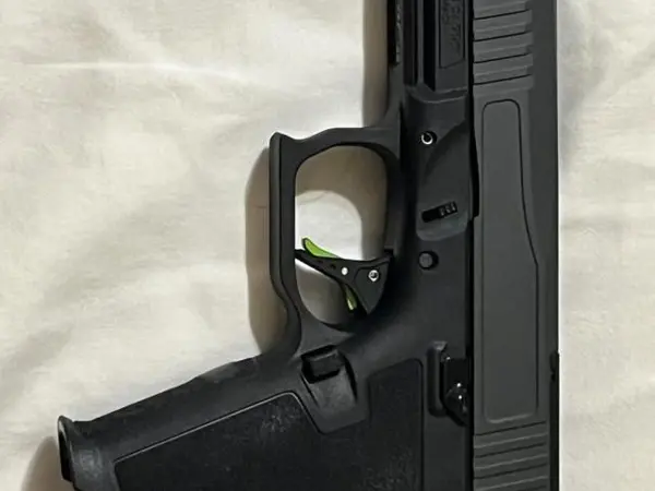 PSA Dagger compact