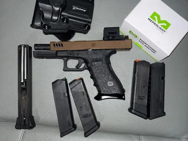 Glock 17 with Meproight PRO-F
