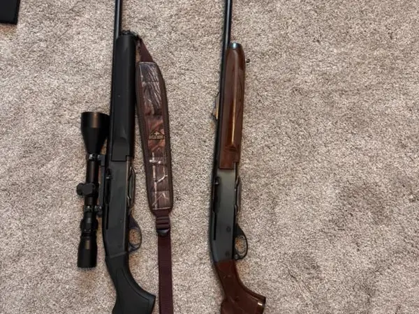 1984 Remington 7400 semiauto .270 win - BEAUTIFUL condition and Remington 742 semiauto 3006 with 50 mm scope, strap, and ammo ready to hunt