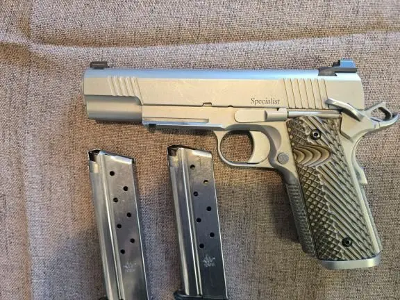 Dan Wesson Specialist 10mm