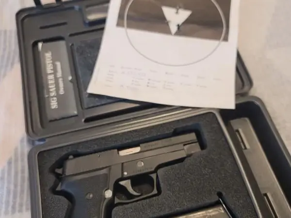 Sig P226