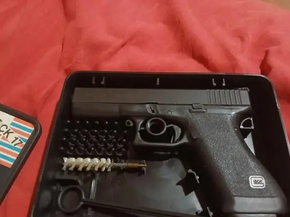 VINTAGE Glock 17, 1980s Gen1 weekend sights