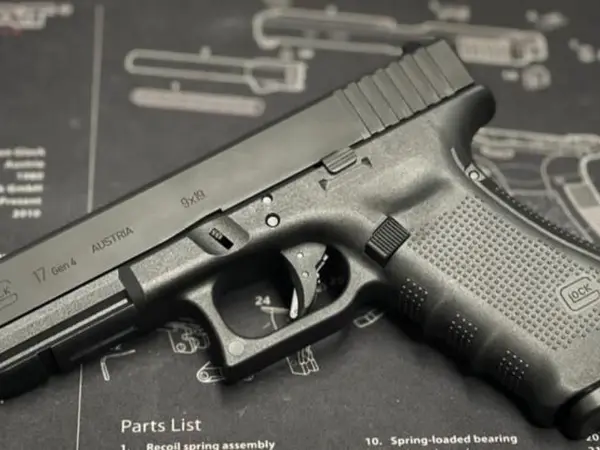 Glock 17