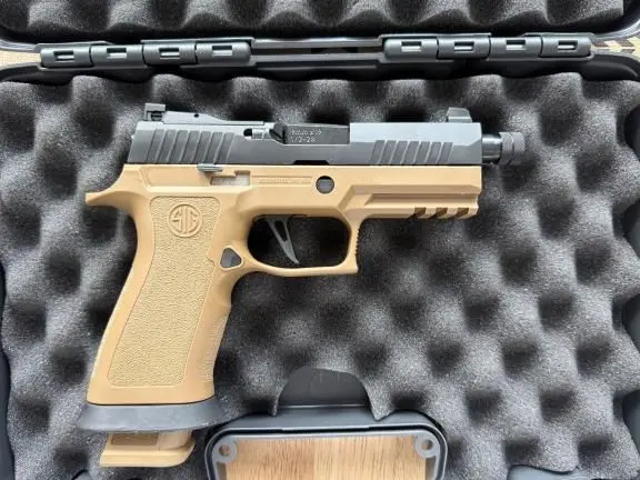 Sig P320 with Mag/case