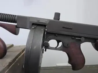Tommy Gun 1927-A1 Commando
