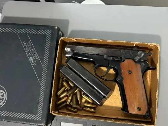 Smith & Wesson model 59