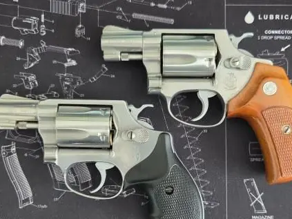 2-S&W PRE-LOCK SS MODEL 60 NO-DASH REVOLVERS IN PRISTINE CONDITION $1,300 FIRM.