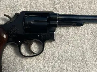 Smith &Wesson 10-5