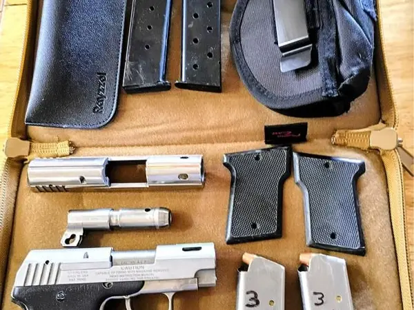 AMT BACKUP COMBO; EXTREMELY RARE 400 COR-BON & 45 ACP PISTOL
