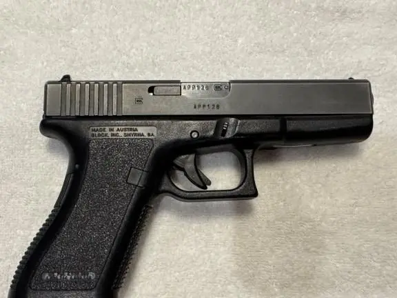 Glock 17 (9x19)