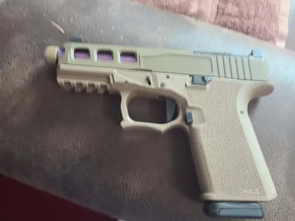 Glock 19 clone