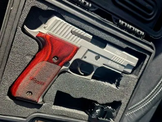 Rare Sig 226 stainless elite with 2 caliber set up