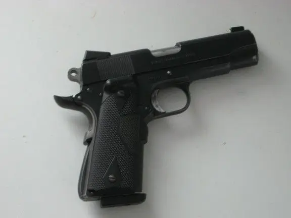 Colt Commander
