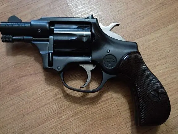 High Standard Sentinel -- 22LR -- LN