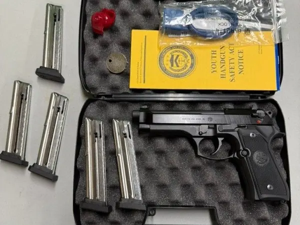 Beretta M9 22LR Rimefire Semi Auto Like New in Box