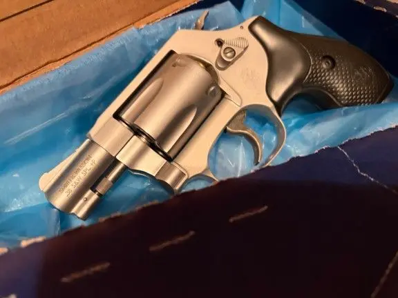 Smith & Wesson 637