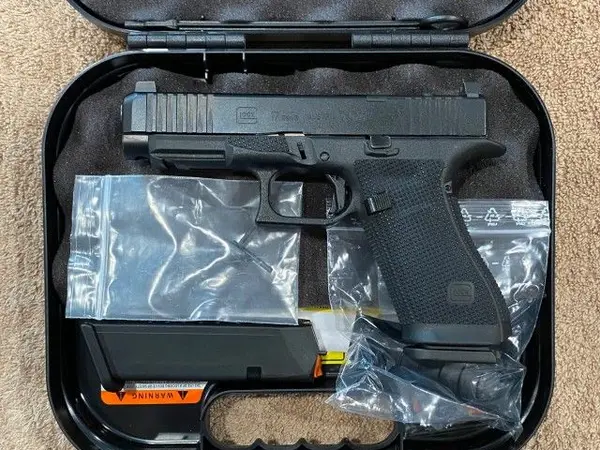 New Glock 17 Gen 6 w/ Ameriglo Supressor sights