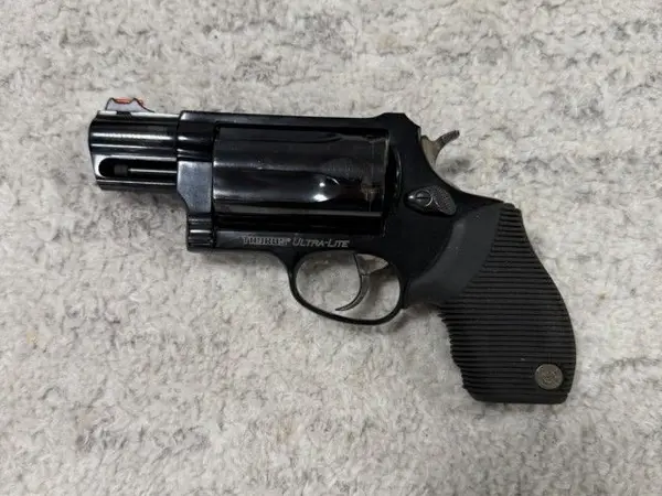 Taurus Public Defender .410/45LC