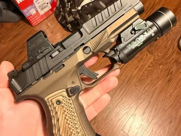 Springfield Echelon 4.5 comp Custom