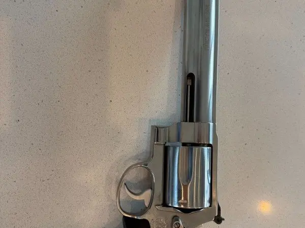 NIB - Smith and Wesson 500 - SW500 - 8" Barrel