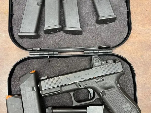 Glock 19M gen5 with Trijicon RMR and extras