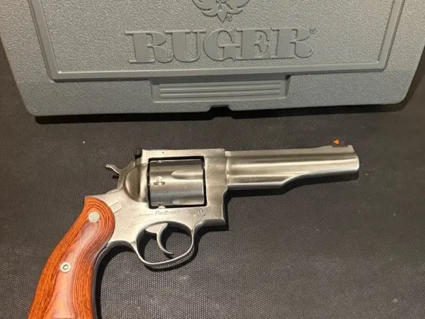 Ruger Redhawk 44 Magnum 5.5”