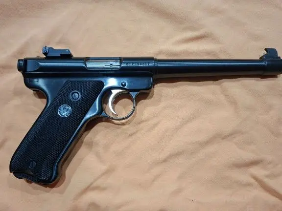 Ruger MK II, 6 7/8" Target Model. W/ 5 Magazines.