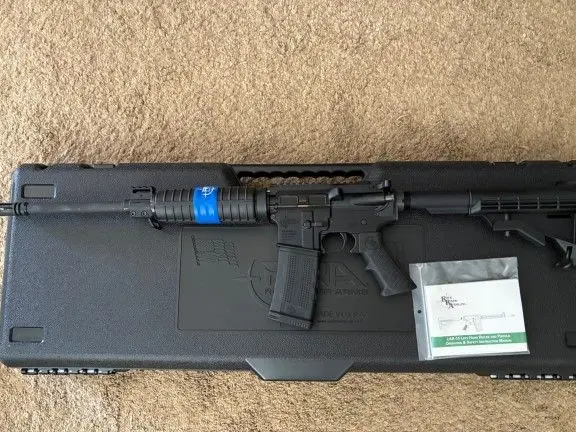 Left-handed AR-15
