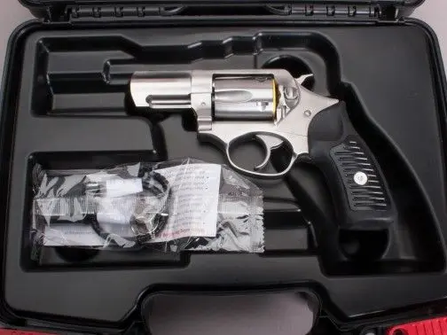 Ruger SP101 .357 Magnum, 2.25" barrel - Like new in box