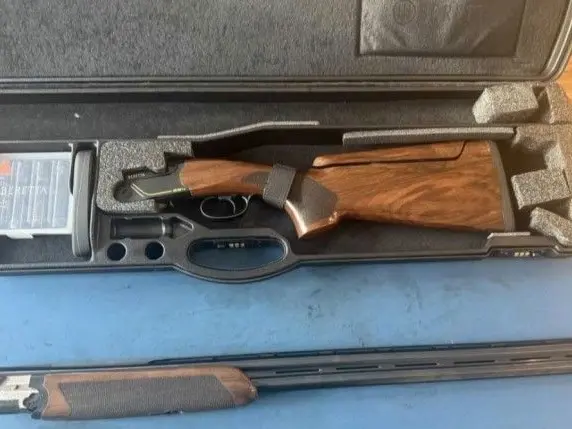 Mint / Like new Beretta B-fast 694 DLC 32” over under shotgun
